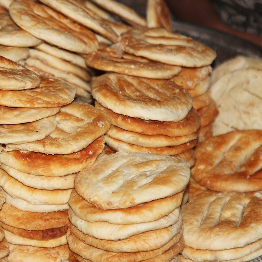 Dhaka street food bakarkhani. 