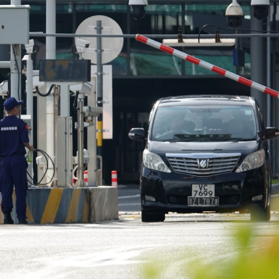 Private car going through check point. Credit: Getty Images