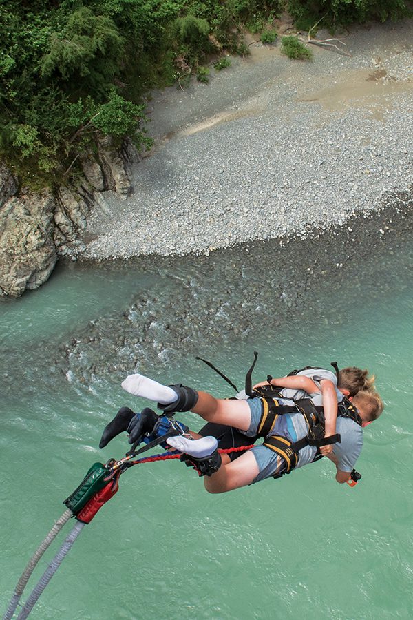 Bungee jumping (courtesy image)